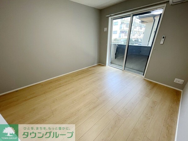 エフプレスト岸町の物件内観写真